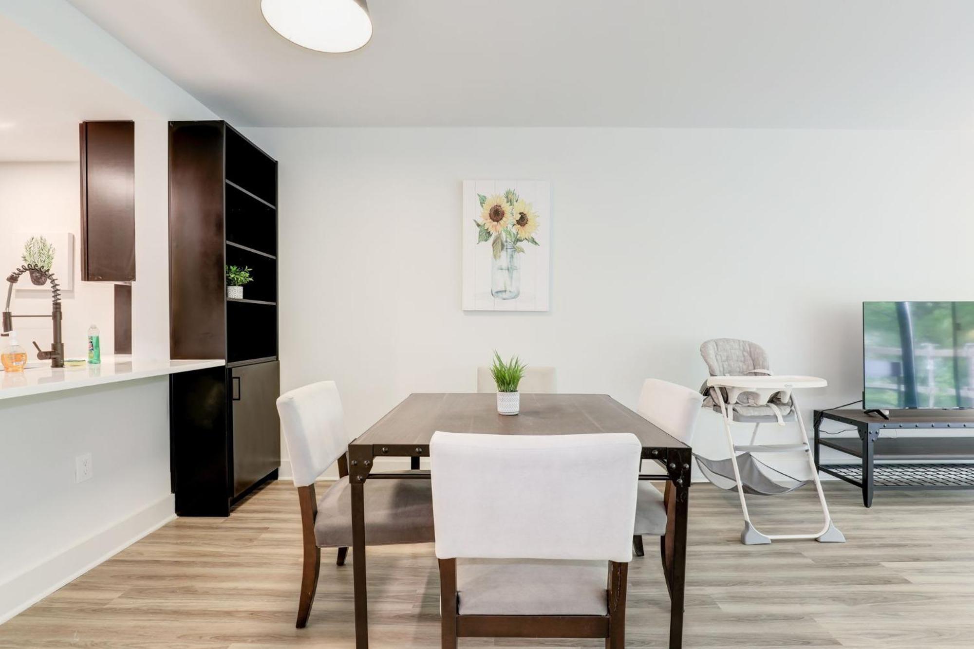 2Br Executive Apartment With Spacious Layout Arlington Zewnętrze zdjęcie