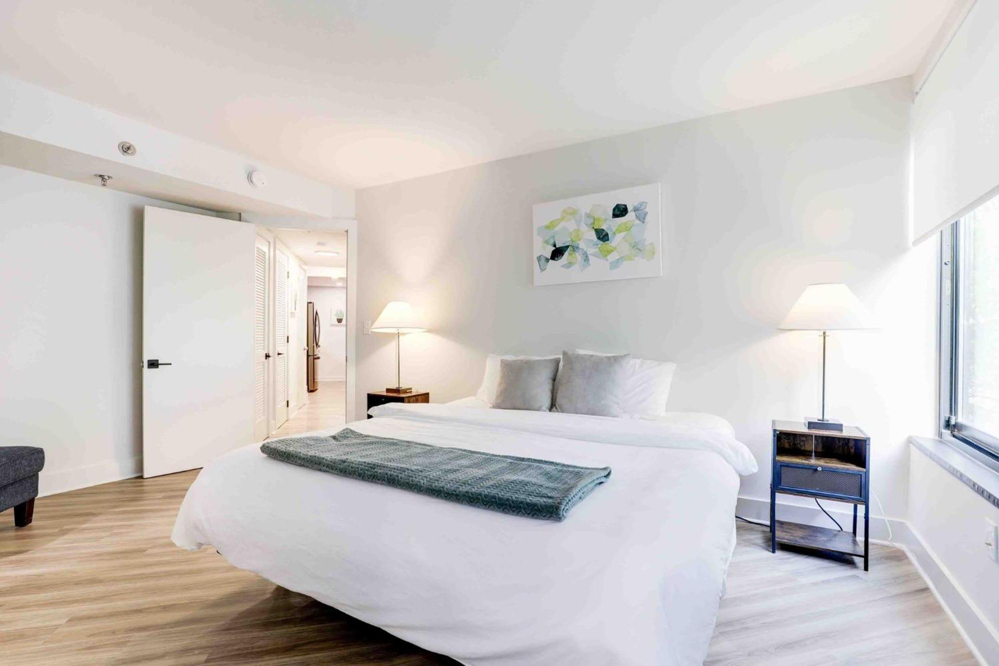 2Br Executive Apartment With Spacious Layout Arlington Zewnętrze zdjęcie