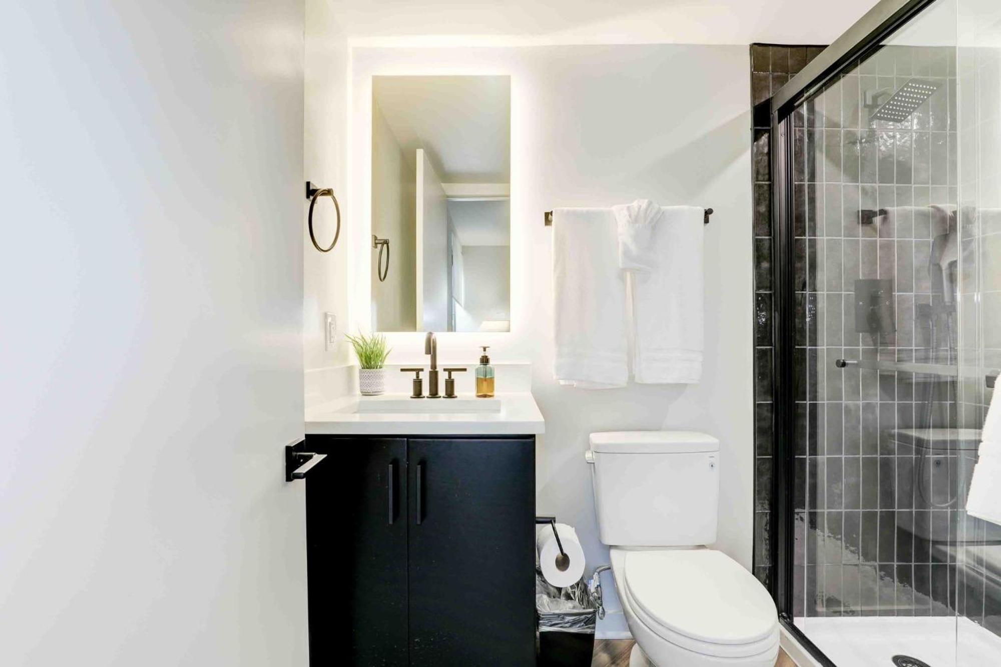 2Br Executive Apartment With Spacious Layout Arlington Zewnętrze zdjęcie