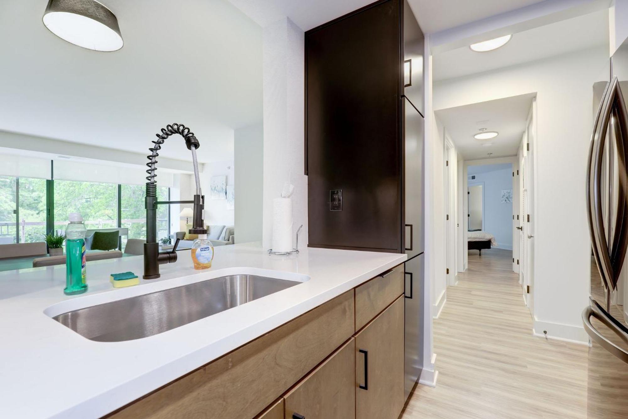 2Br Executive Apartment With Spacious Layout Arlington Zewnętrze zdjęcie